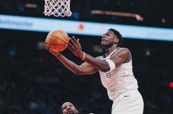 YIHAO-杜兰特重返赛场，领先优势明显首场状态出色，快船观众沸腾！热度持续攀升的简单介绍