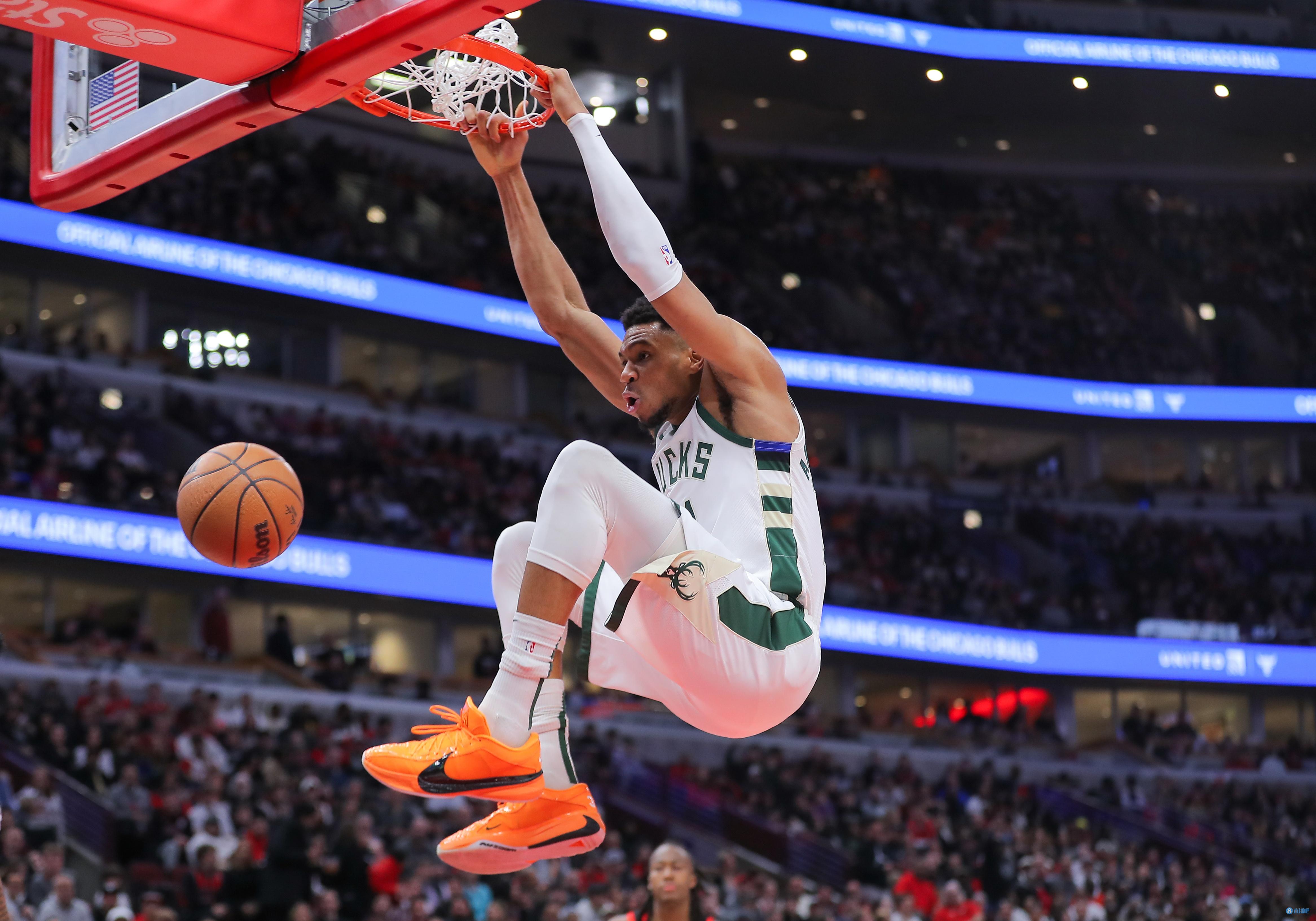 字母哥迎来三赛季高光表现,法国队球迷沸腾!的简单介绍 字母哥迎来三赛季高光表现,法国队球迷沸腾!的简单介绍